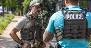 Agentes prestan servicios en Washington DC. EFE