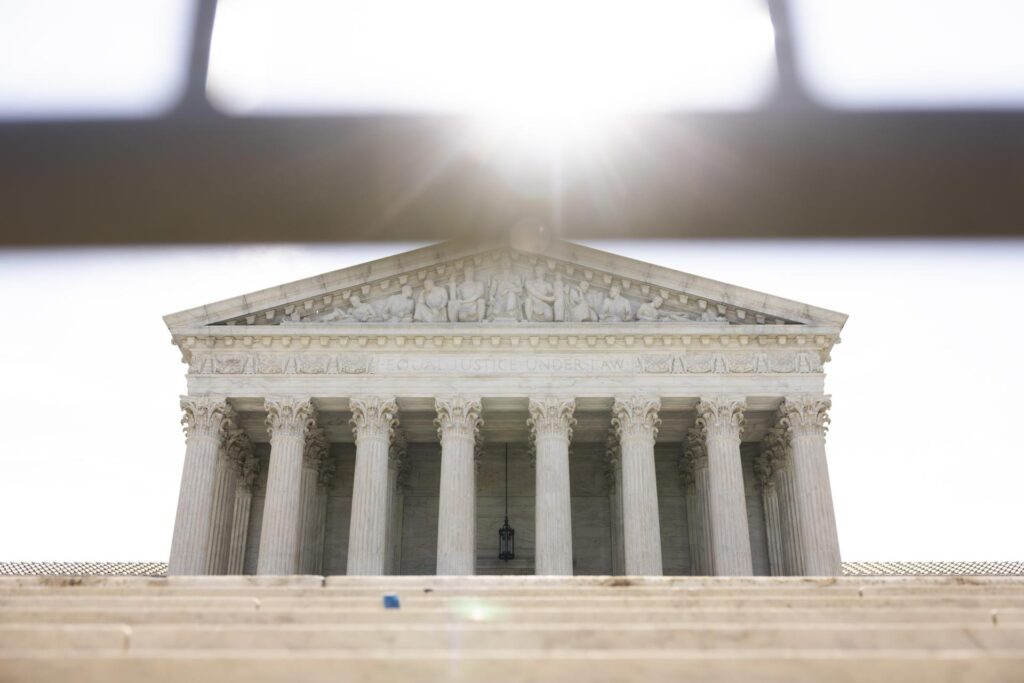 Supremo EE.UU. TPS venezolanos deportación. La Corte Suprema de los Estados Unidos. EFE